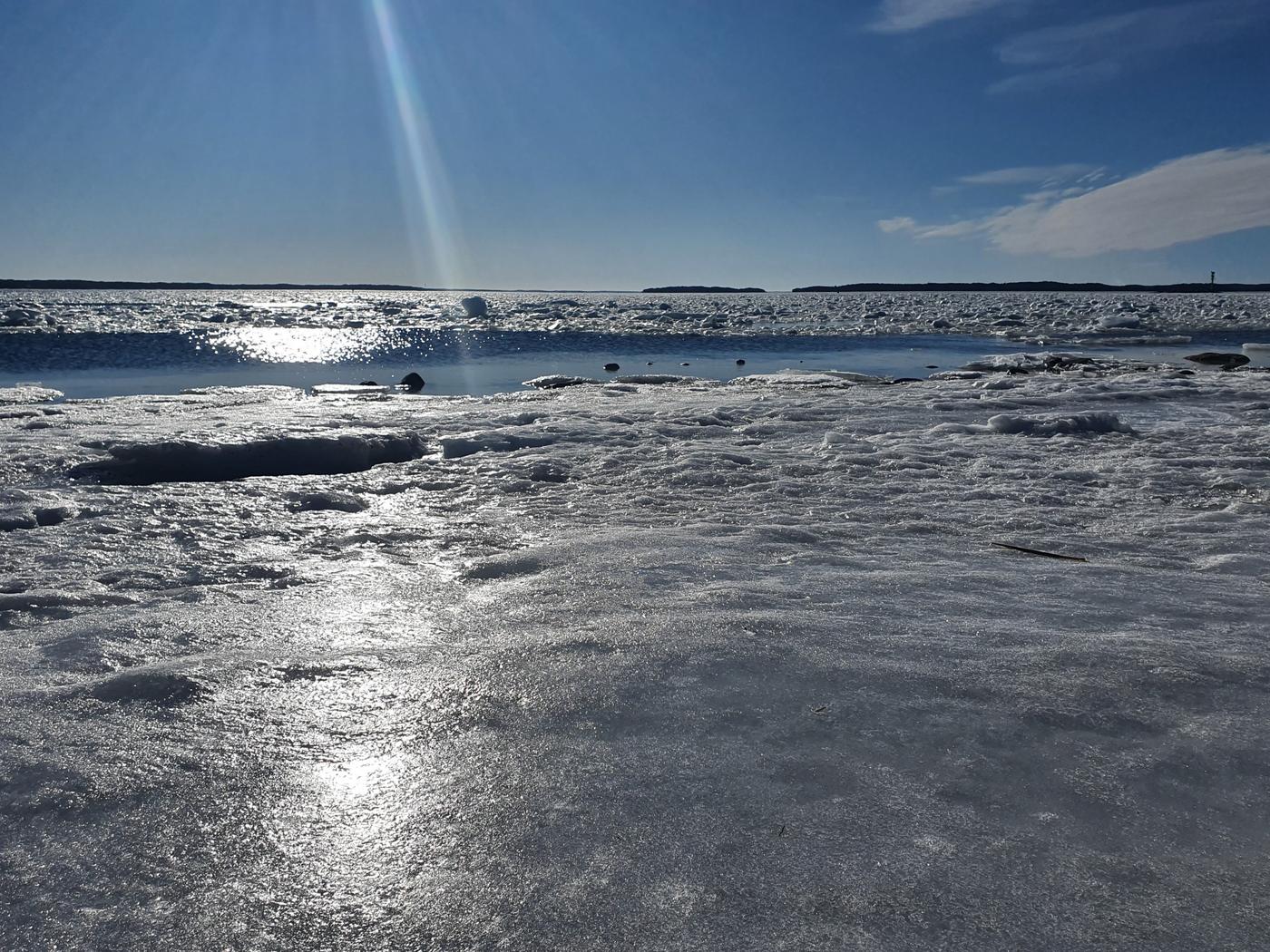 Is, hav och sol. 