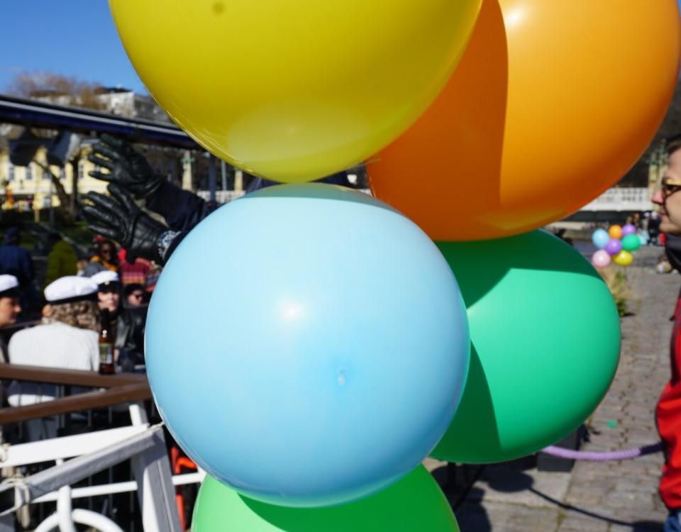 ballonger i olika färger