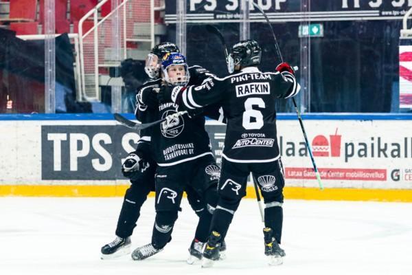 firande ishockeyspelare