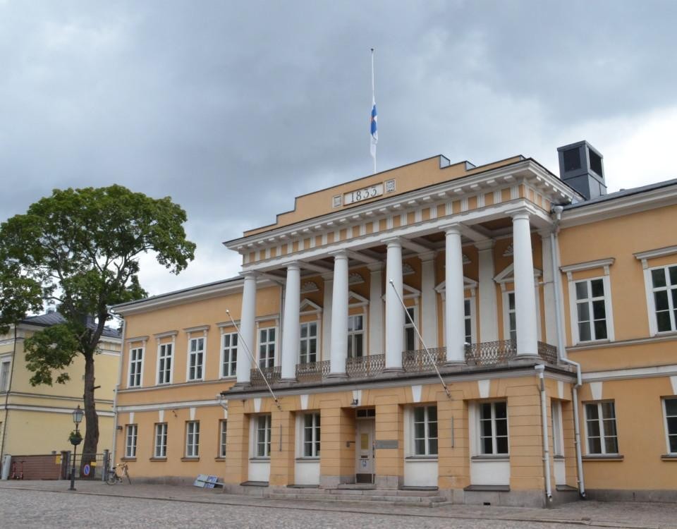 ÅAs huvudbyggnas har sorgflaggning