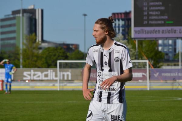 Olli Jakonen, forward i TPS herrlag 2022