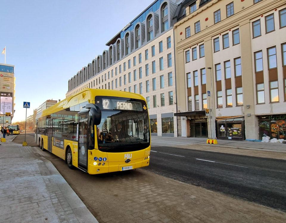 Buss utanför Hamburger Börs